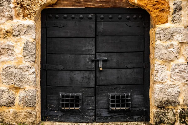 Vieille Porte Bois Dans Mur Bâtiment — Photo