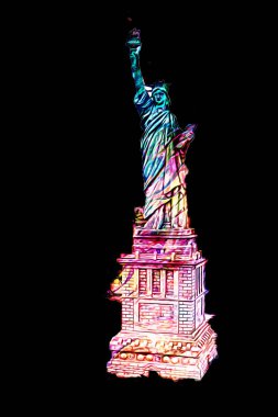 Manhattan, Mimarlık ve Turizm Konsepti 'nin aşağısında yer alan New York şehir manzaralı nehir kenarındaki Özgürlük Anıtı.