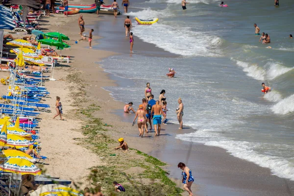 Mai Romania August 2020 People Walking Beach — Stock Photo, Image