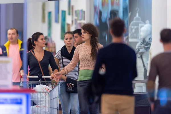 Timisoara Romania September 2013 People Walking Mall Looking Shopping Real — Stock Photo, Image