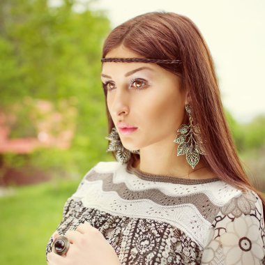 Bahar güzel kadın