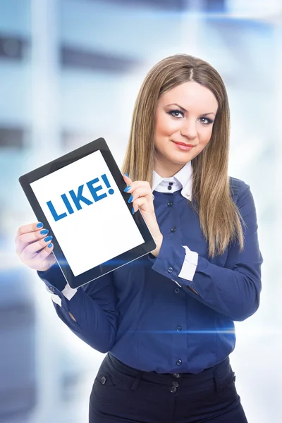 Atractiva empresaria mostrando tableta que dice como — Foto de Stock