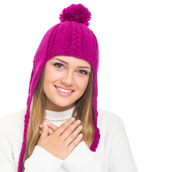 Menina adolescente bonita usando chapéu de gorro de inverno rosa — Fotografia de Stock