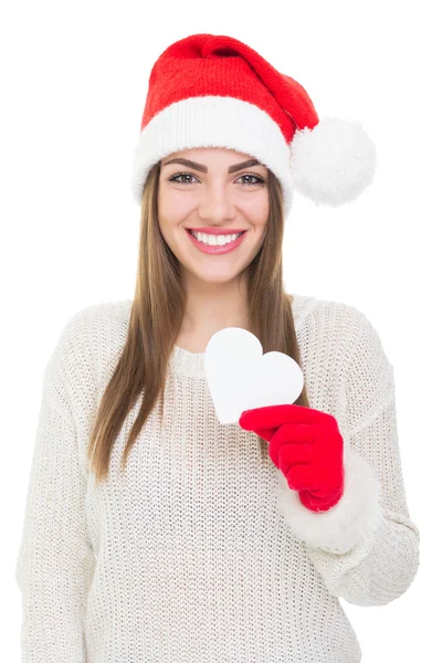 Felice giovane donna in possesso di carta a forma di cuore bianco — Foto Stock