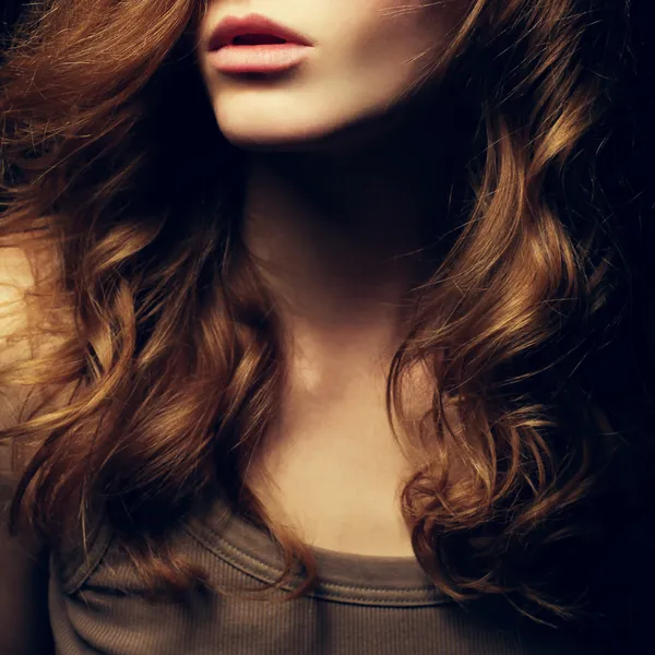 아름 다운 빨간 머리 소녀 스톡 사진