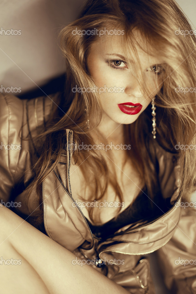 Valuable piece Hot beautiful girl blonde commit Late, than Hot beautiful girl blonde not