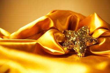 ışık br üzerinde parlak Noel yıldızı ile altın glamour Tema