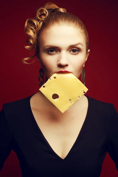 Alimentación saludable. Concepto de comida. Retrato artístico de los jóvenes de moda —  Fotos de Stock