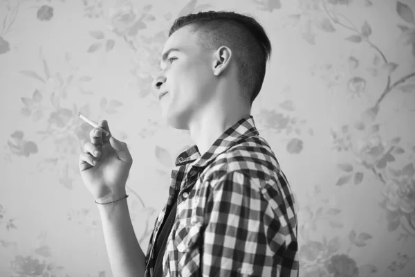 Portrait of young man with handsome face in casual shirt with st — Stock Photo, Image