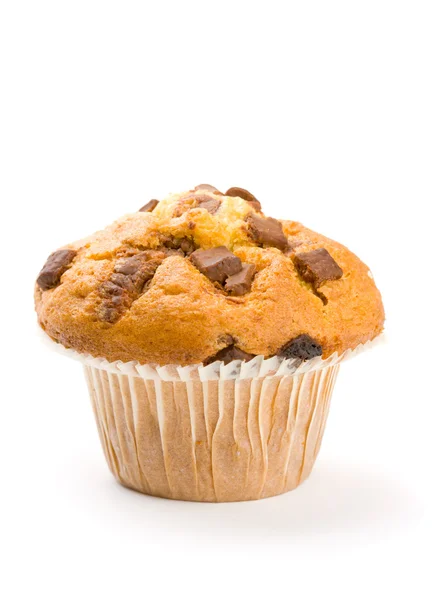 Cioccolato muffin chip isolato su bianco — Foto Stock