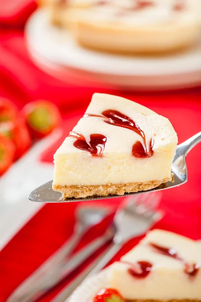 Strawberry Cheesecake Slice. — Stock Photo, Image