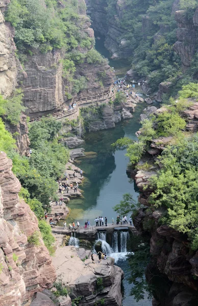 山和流 — 图库照片