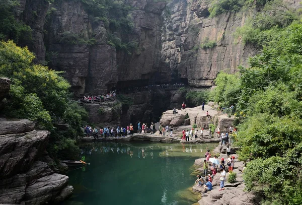 山和流 — 图库照片