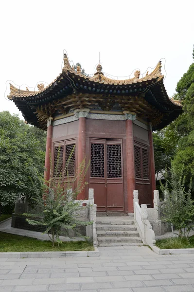 Ancient Chinese pavilion — Stock Photo, Image