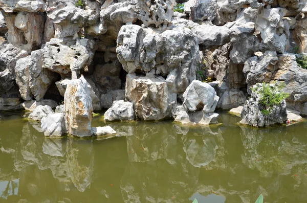 Stone and pond — Stock Photo, Image