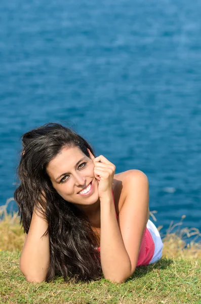 Mujer de vacaciones feliz — Foto de Stock