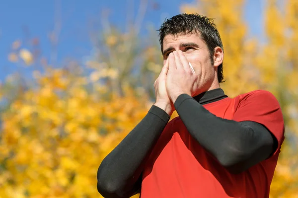 Atleta com frio — Fotografia de Stock