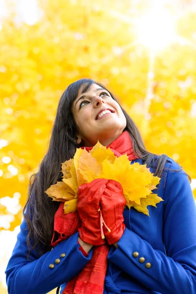 Dreamy woman on autumn sunshine day — Stock Photo, Image