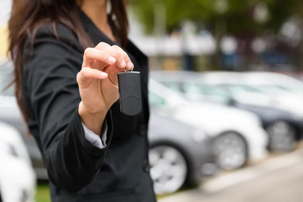 Concepto de venta y alquiler de coches — Foto de Stock