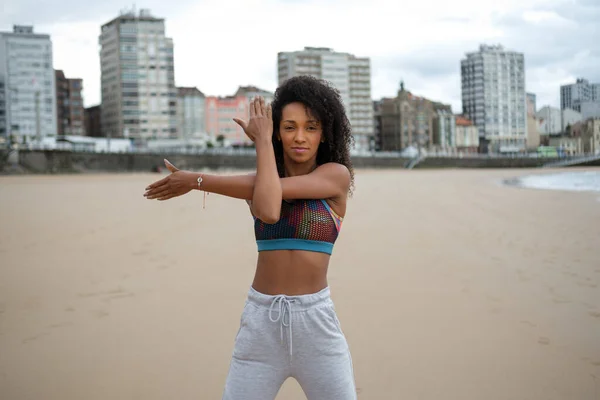 Fitness Young Black Fit Woman Training Exercising City Beach Gijon — Photo