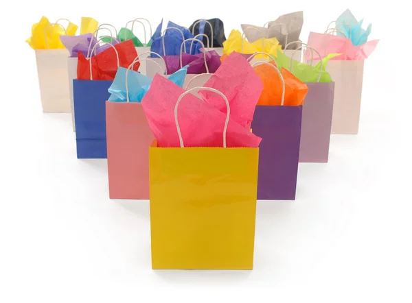 Kolorowe torby na zakupy na biały — Zdjęcie stockowe