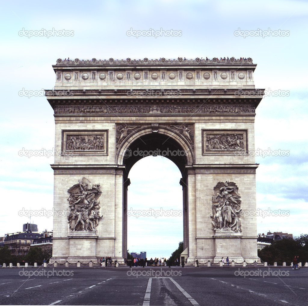 straight on triomphe