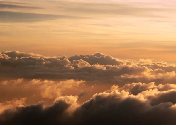 Paisagem nebulosa de alta altitude — Fotografia de Stock