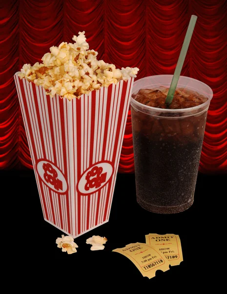 Popcorn och film — Stockfoto
