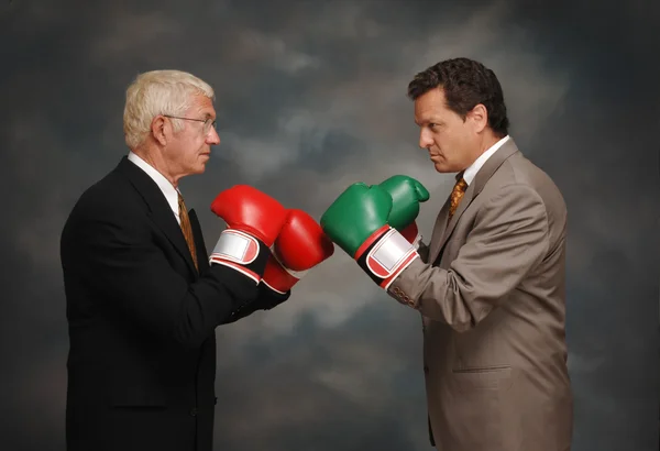 Boxe homens de negócios — Fotografia de Stock