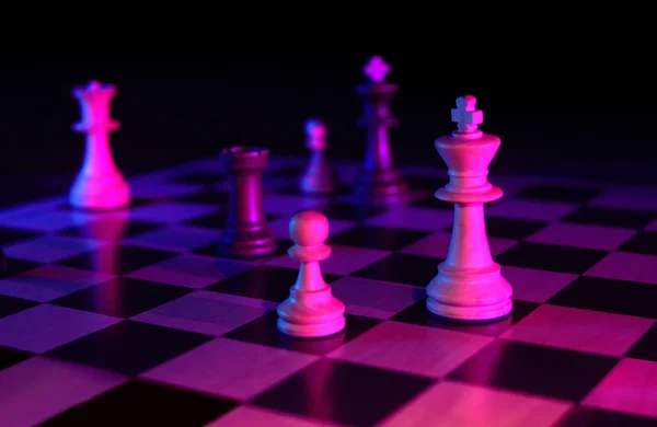 Шахматы игра темная — стоковое фото
