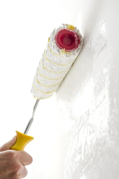 Manlig hand måla väggen — Stockfoto
