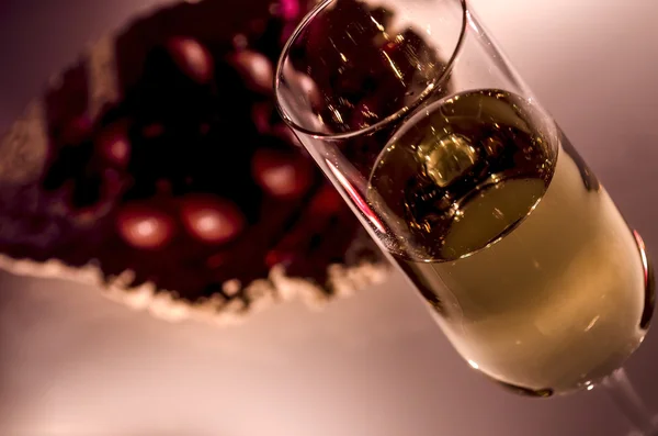 Um copo de vinho branco detalhe — Fotografia de Stock