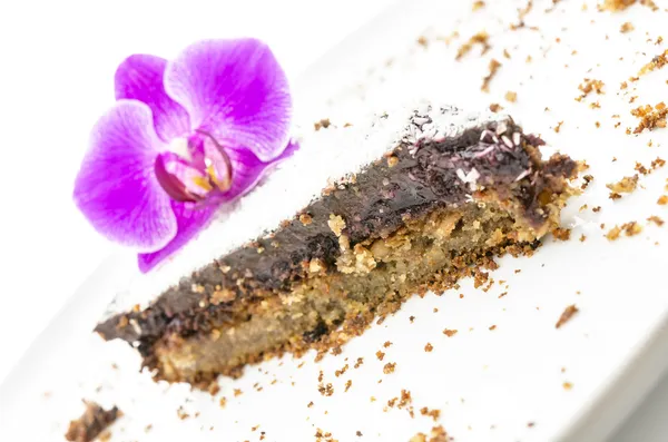 Домашний торт с цветком — стоковое фото