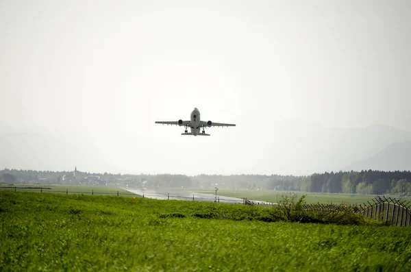 Avión despegando — Foto de Stock