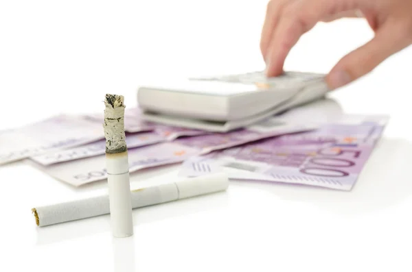 Consommation de tabac coûteuse — Photo
