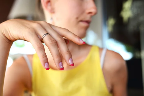 Manicura uñas de los dedos — Foto de Stock