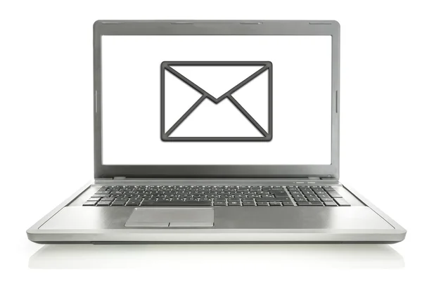 Ноутбук с иконкой почты — стоковое фото