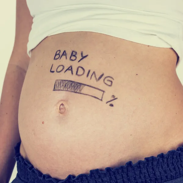 Baby laddar — Stockfoto