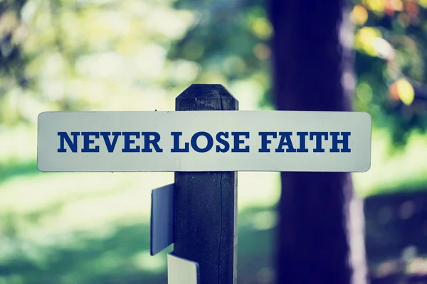 Nikdy ztratit víru — Stock fotografie