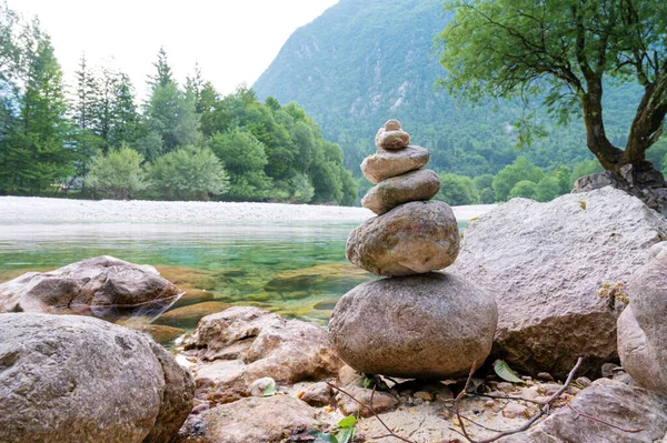 Tower Rocks Shore Beautiful Calm River Soca Green Nature Forest — Foto de Stock