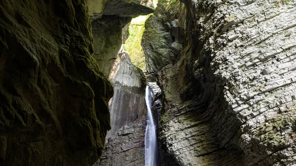 Beautiful Kozjak Waterfall Slovenia Falling Open Cave High Rocks Cliffs — Foto de Stock
