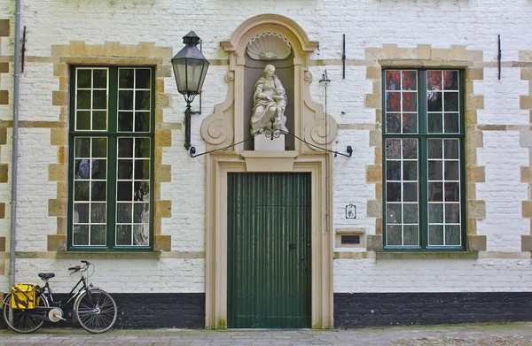 在布鲁日，比利时修道院 — 图库照片