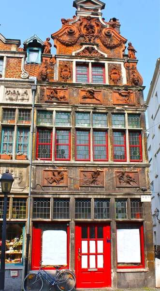 Oude gebouw in Gent, België — Stockfoto