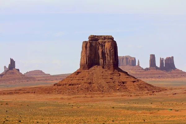 在犹他州的沙漠中的岩层 — 图库照片