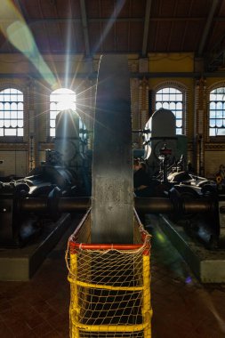 Wroclaw, Polonya - 2 Eylül 2020: Eski pompa istasyonu içindeki eski yapılar 