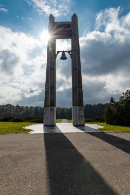 Poznan, Polonya - 2 Ekim 2020: Uluslar Arası Barış ve Dostluk Çanı