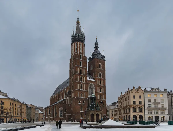 Kraków Polska Luty 2021 Budynek Kościoła Mariackiego Rynku — Zdjęcie stockowe