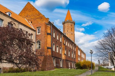 Legnica, Polonya - Nisan 2021: Legnica 'daki Piast Kalesi Cephesi