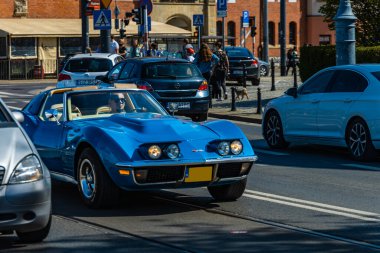 Wroclaw, Polonya - Mayıs 2021: Klasik Wroclaw Bölgesi 'nin eski eski vagonlarında gezinme