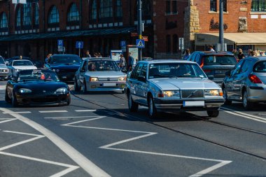 Wroclaw, Polonya - Mayıs 2021: Klasik Wroclaw Bölgesi 'nin eski eski vagonlarında gezinme